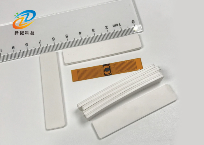 洗衣RFID射频标签 55*12mm产品实拍展示图五