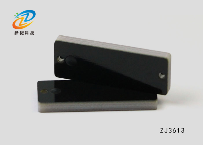 PCB超高频抗金属标签ZJ3613实拍展示图