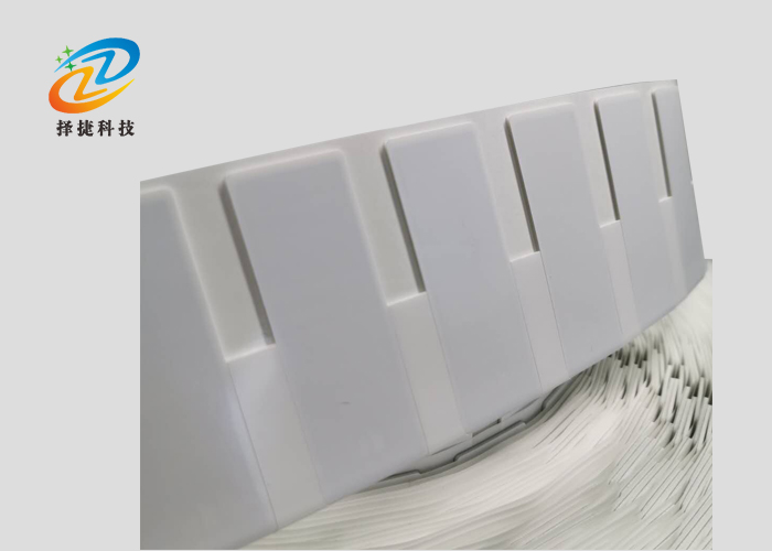 超高频防揭易碎柔性可打印抗金属标签ZJ-F7025A实拍展示图