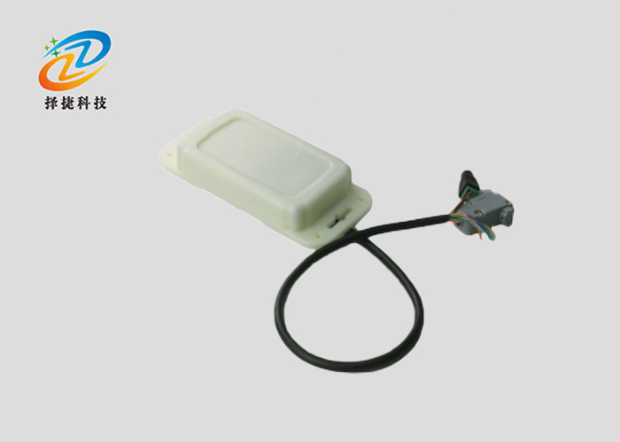 4G车载超高频读写器ZJ6022-3DBI实拍展示图